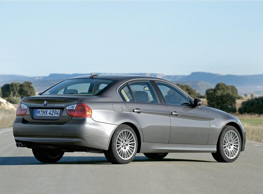  BMW 3-Series 2006 года  (фото 45 из 108)